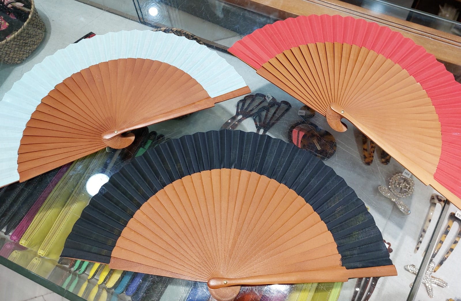 Ventaglio Puro Legno Rosso - immagine 3