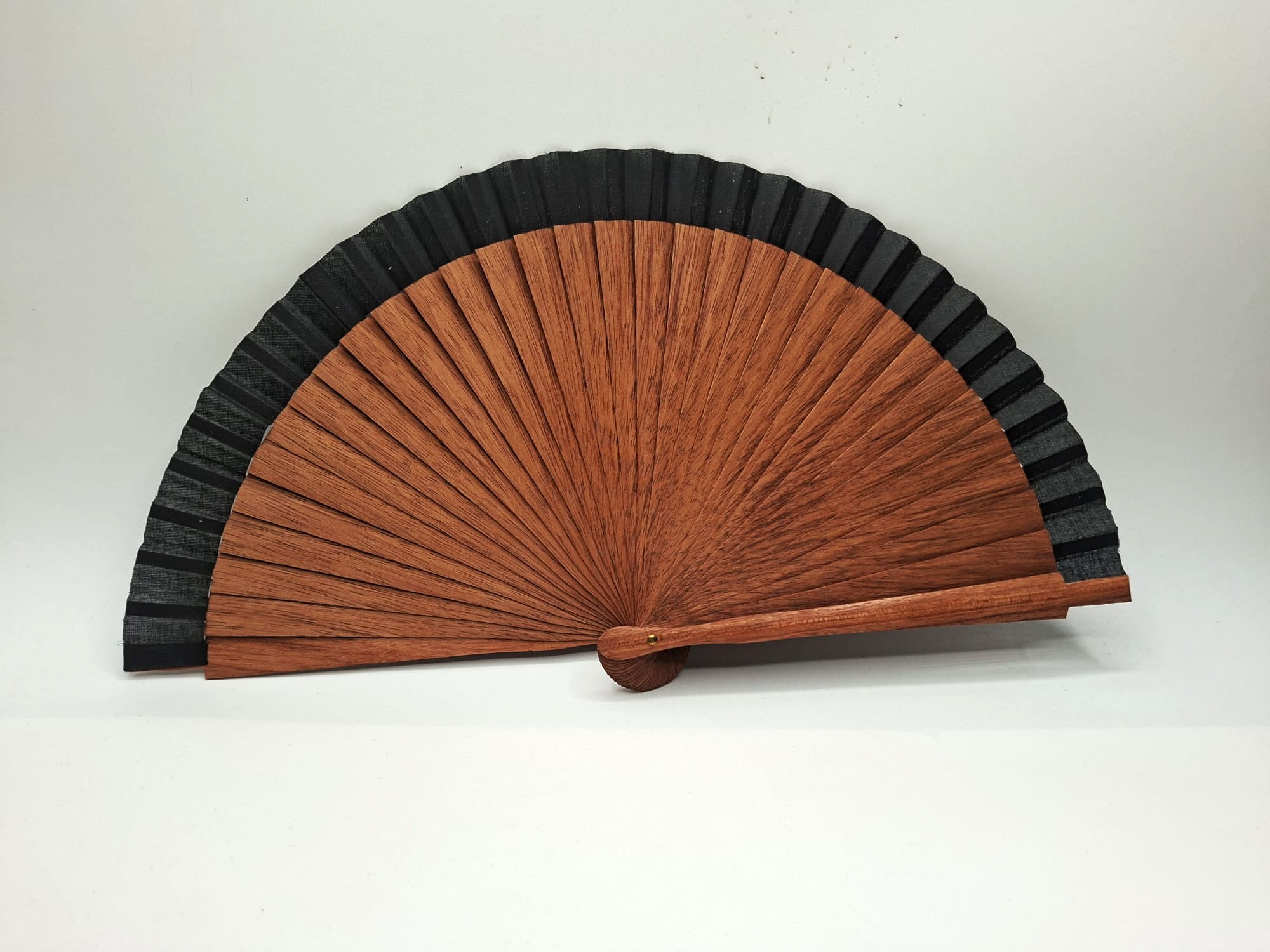 ventaglio puro legno nero