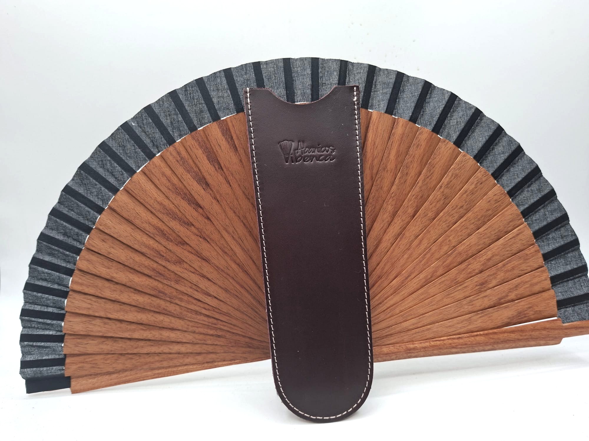 ventaglio legno con custodia